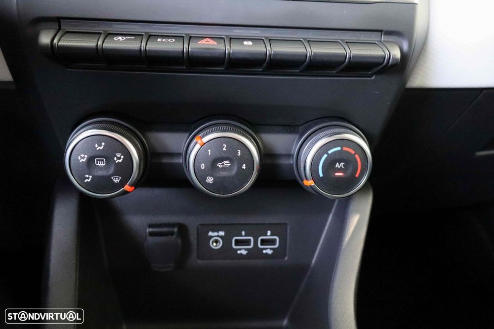 Renault Clio 1.0 TCe Evolution Bi-Fuel - 32