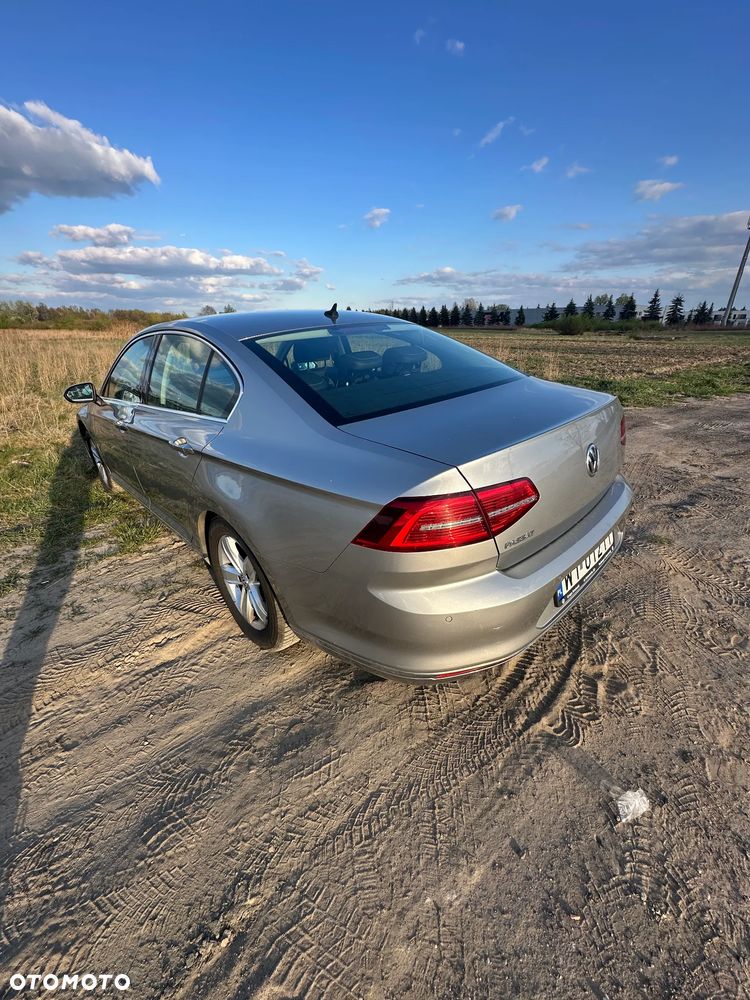 Volkswagen Passat 1.8 TSI BMT Highline DSG - 10