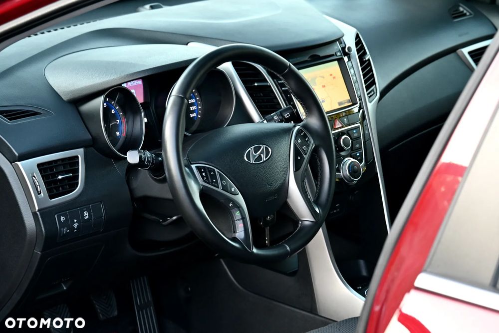 Hyundai i30 blue 1.6 GDI YES Gold - 29