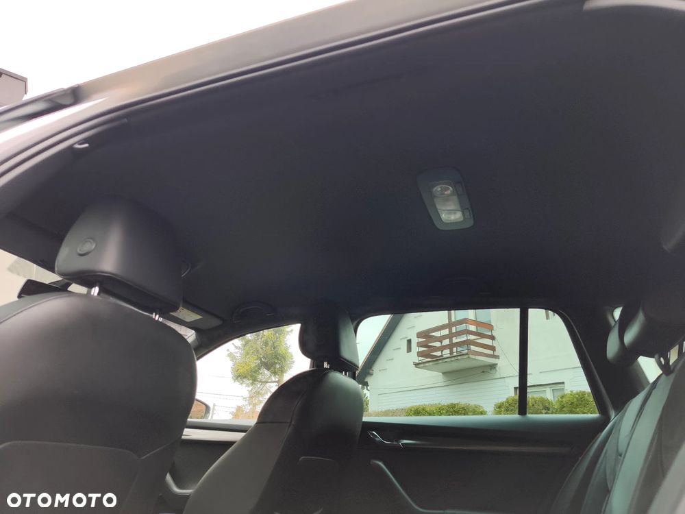 Skoda Octavia 2.0 TDI 4x4 DSG Scout - 16
