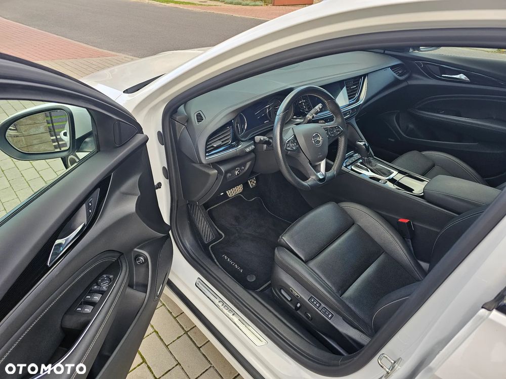 Opel Insignia 2.0 BiTurbo 4x4 Exclusive - 8