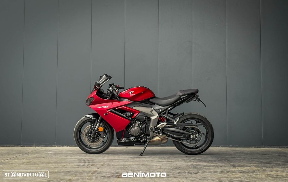 Triumph Daytona 660 - 4