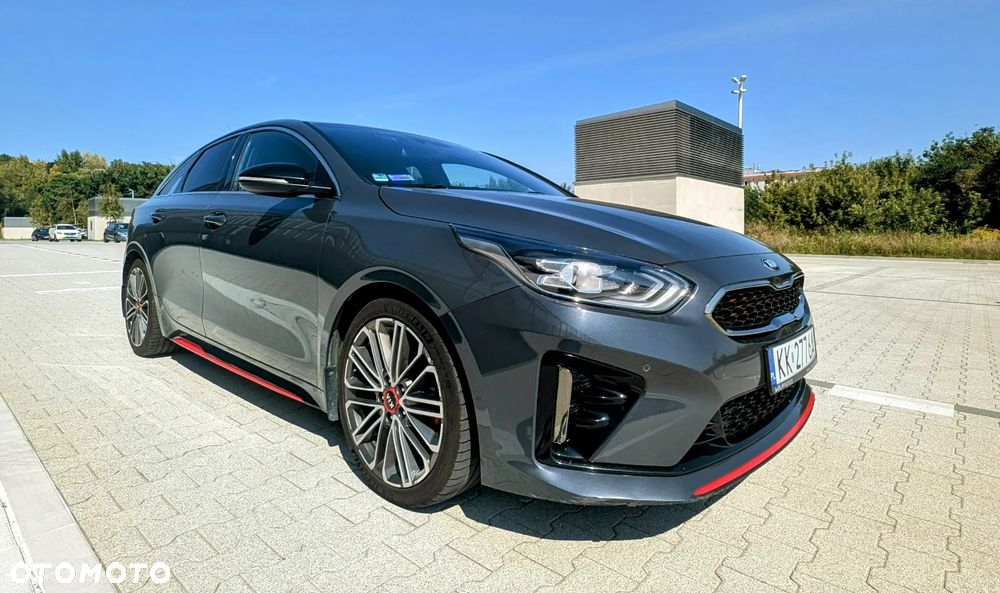 Kia ProCeed - 1