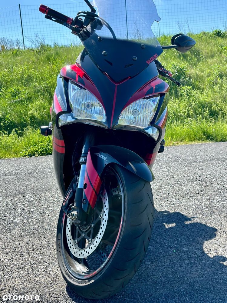 Suzuki GSX 1000 - 8