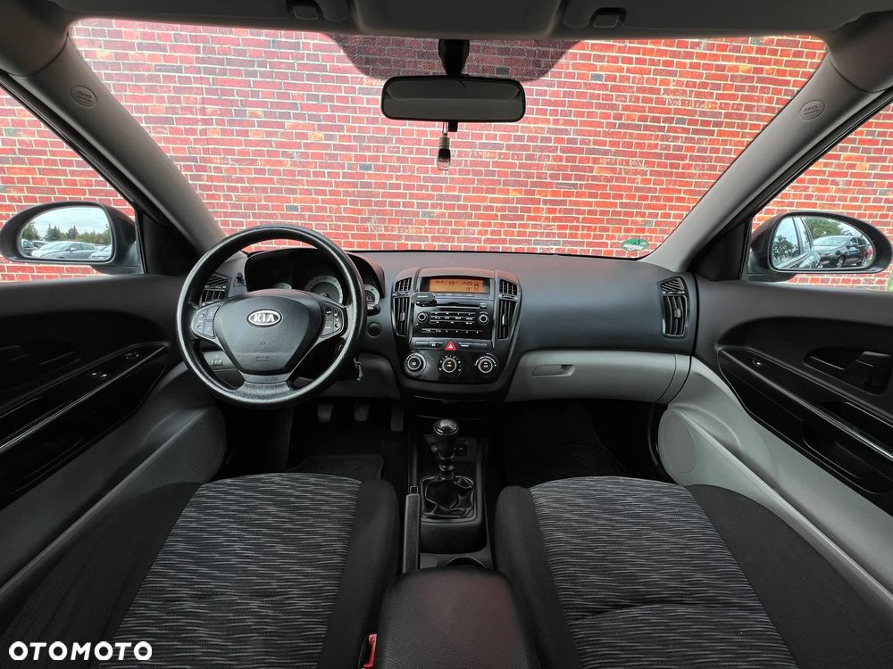 Kia Ceed - 6