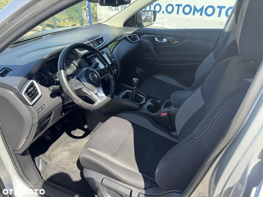 Nissan Qashqai 1.2 DIG-T N-Connecta EU6 - 17