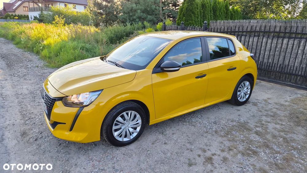 Peugeot 208 - 1