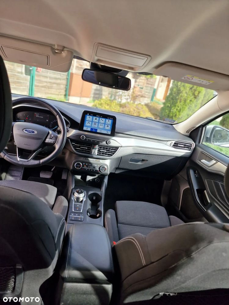 Ford Focus 1.5 EcoBoost Titanium - 11