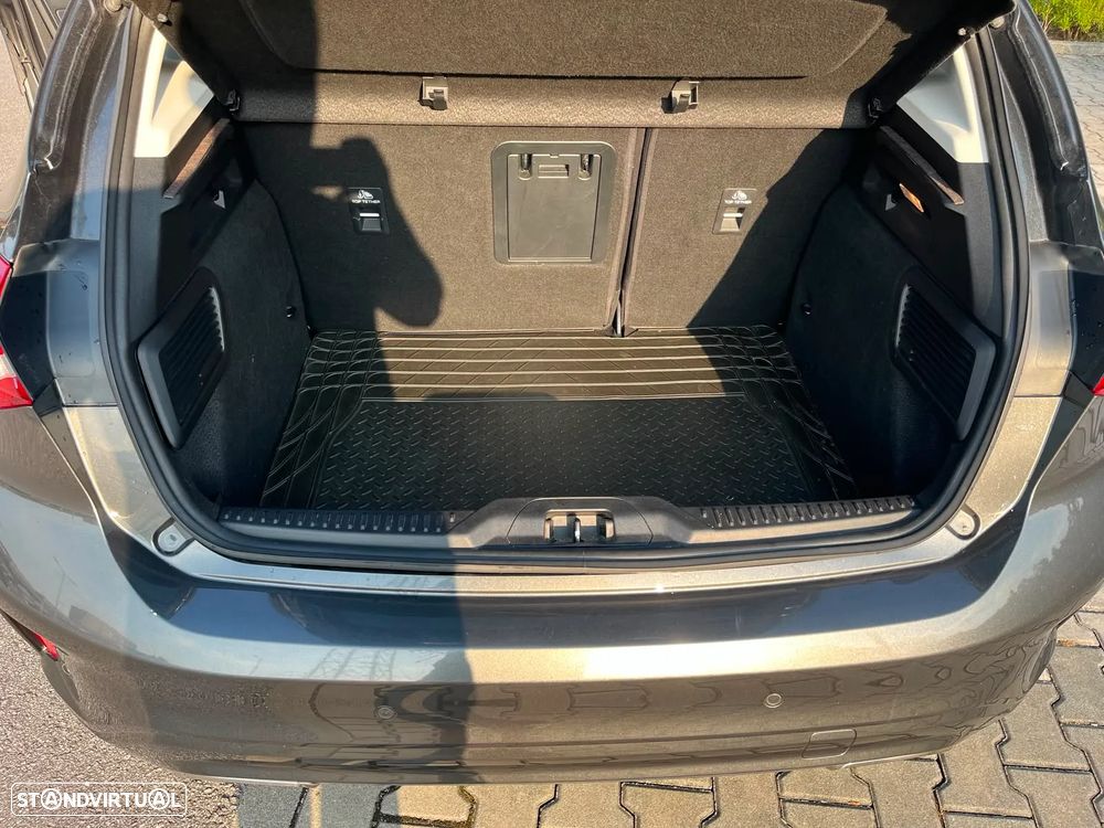 Ford Focus 1.5 EcoBoost Vignale - 12
