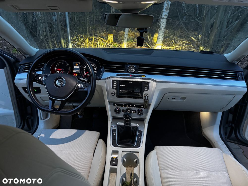 Volkswagen Passat 2.0 TDI BMT Comfortline - 8