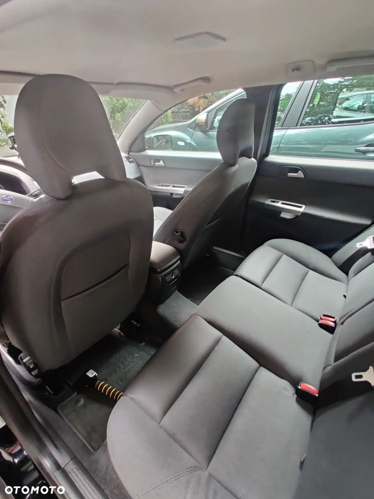 Volvo V50 - 6