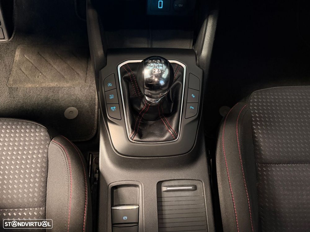 Ford Focus 1.5 TDCi ECOBlue ST-Line - 27