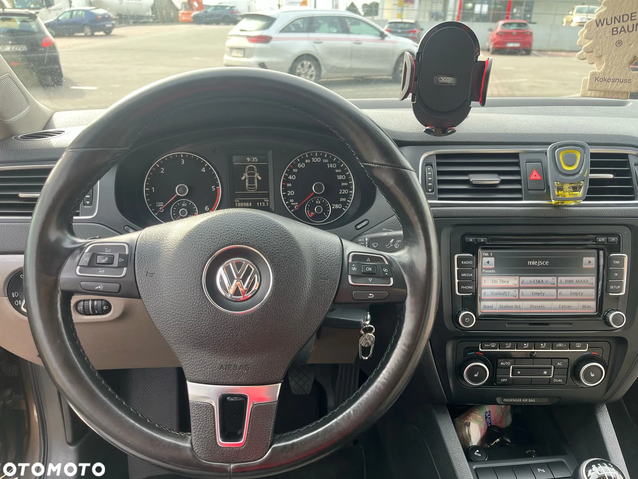 Volkswagen Jetta 2.0 TDI Highline - 10
