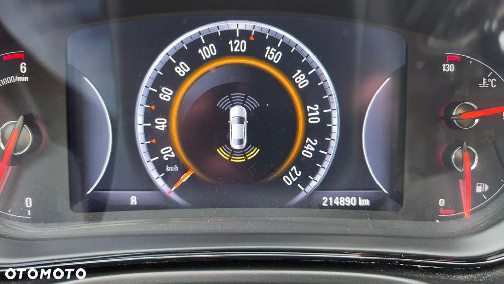 Opel Insignia - 22