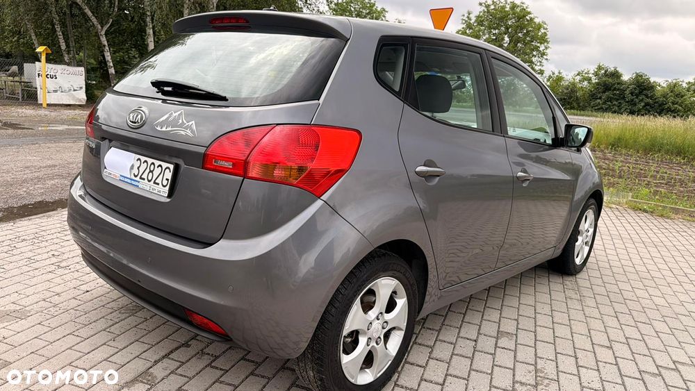 Kia Venga 1.6 L - 14
