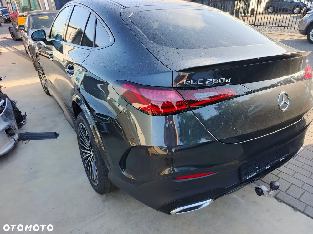 Mercedes-Benz GLC 200 d Business Edition - 3
