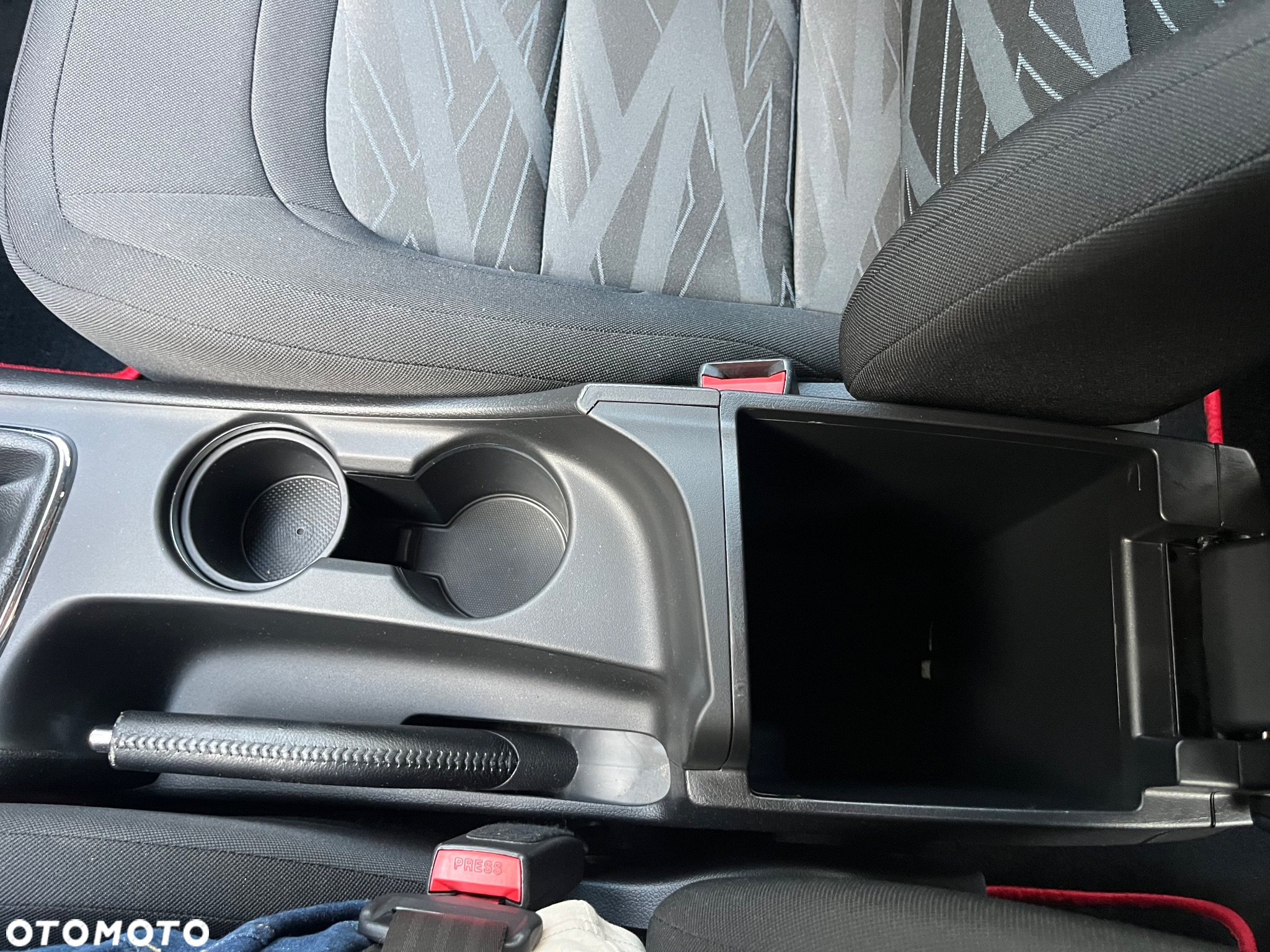 Kia Ceed 1.6 GDI Dream-Team Edition - 22