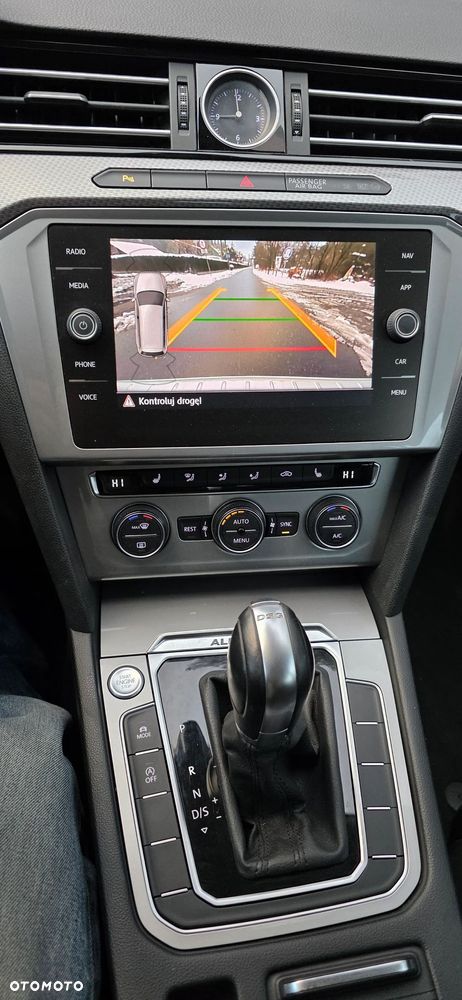 Volkswagen Passat Alltrack 2.0 TDI SCR DSG 4Motion - 27