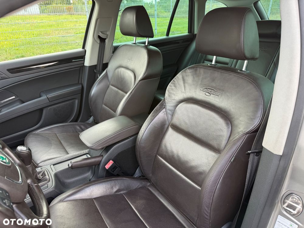 Skoda Superb 2.0 TDI L&K - 19