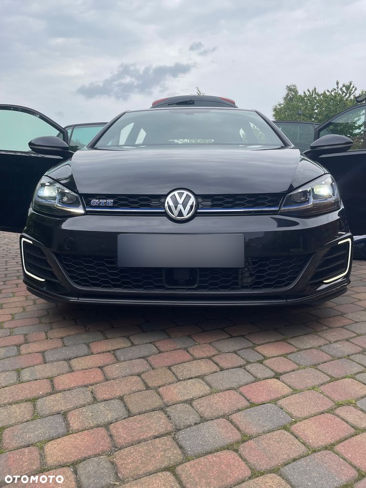 Volkswagen Golf - 32