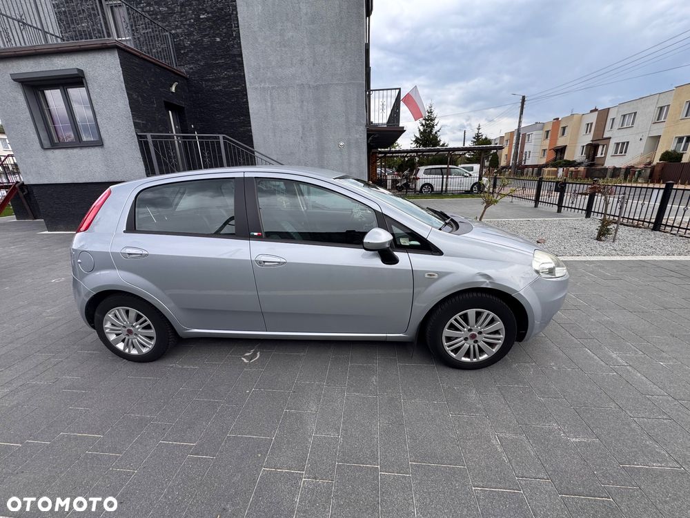 Fiat Grande Punto - 4