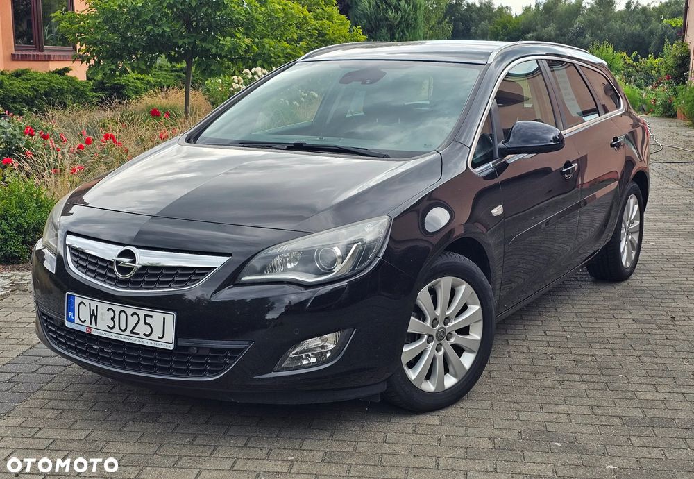 Opel Astra 1.6 Turbo Sport - 1