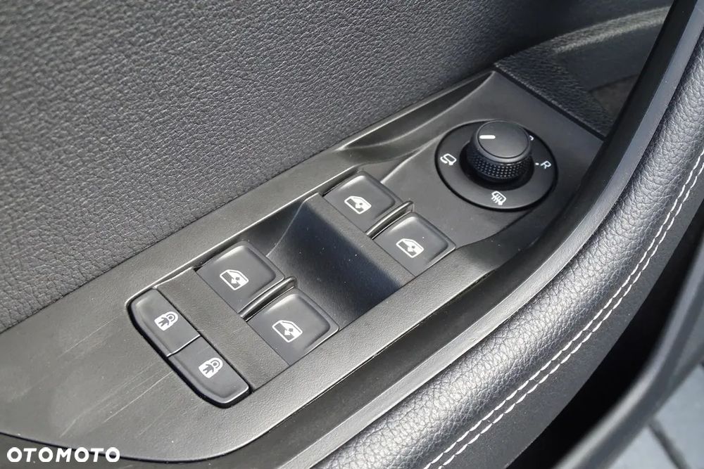 Skoda Superb 2.0 TDI DSG Style - 23