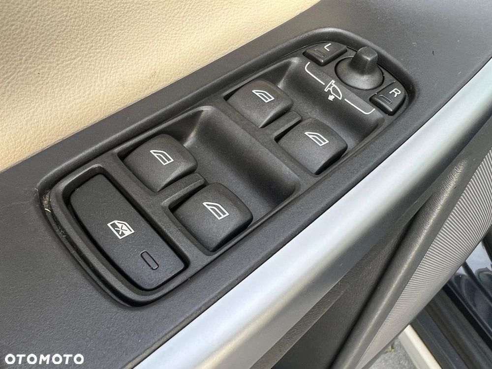 Volvo XC 60 - 30