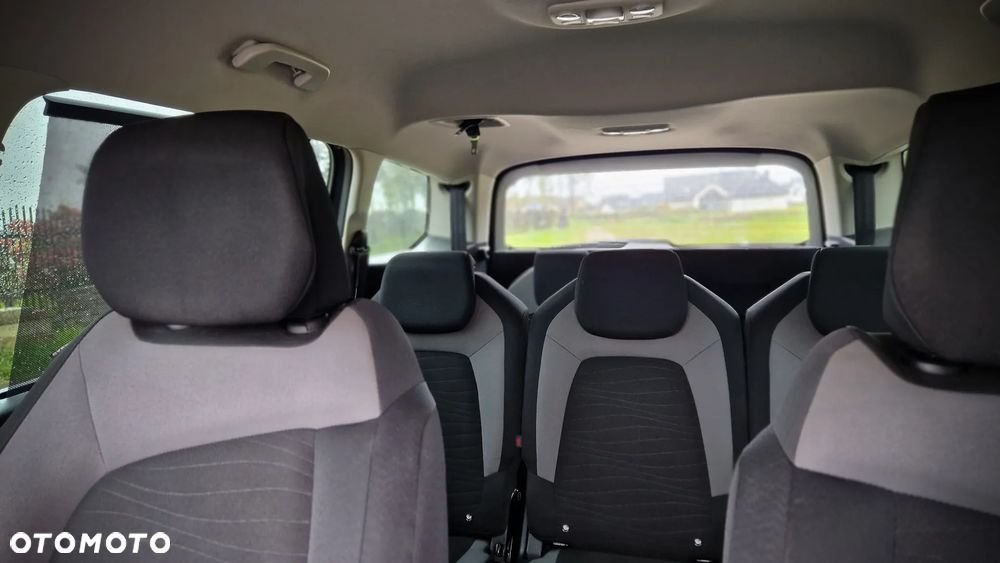 Citroën C4 Grand Picasso - 15