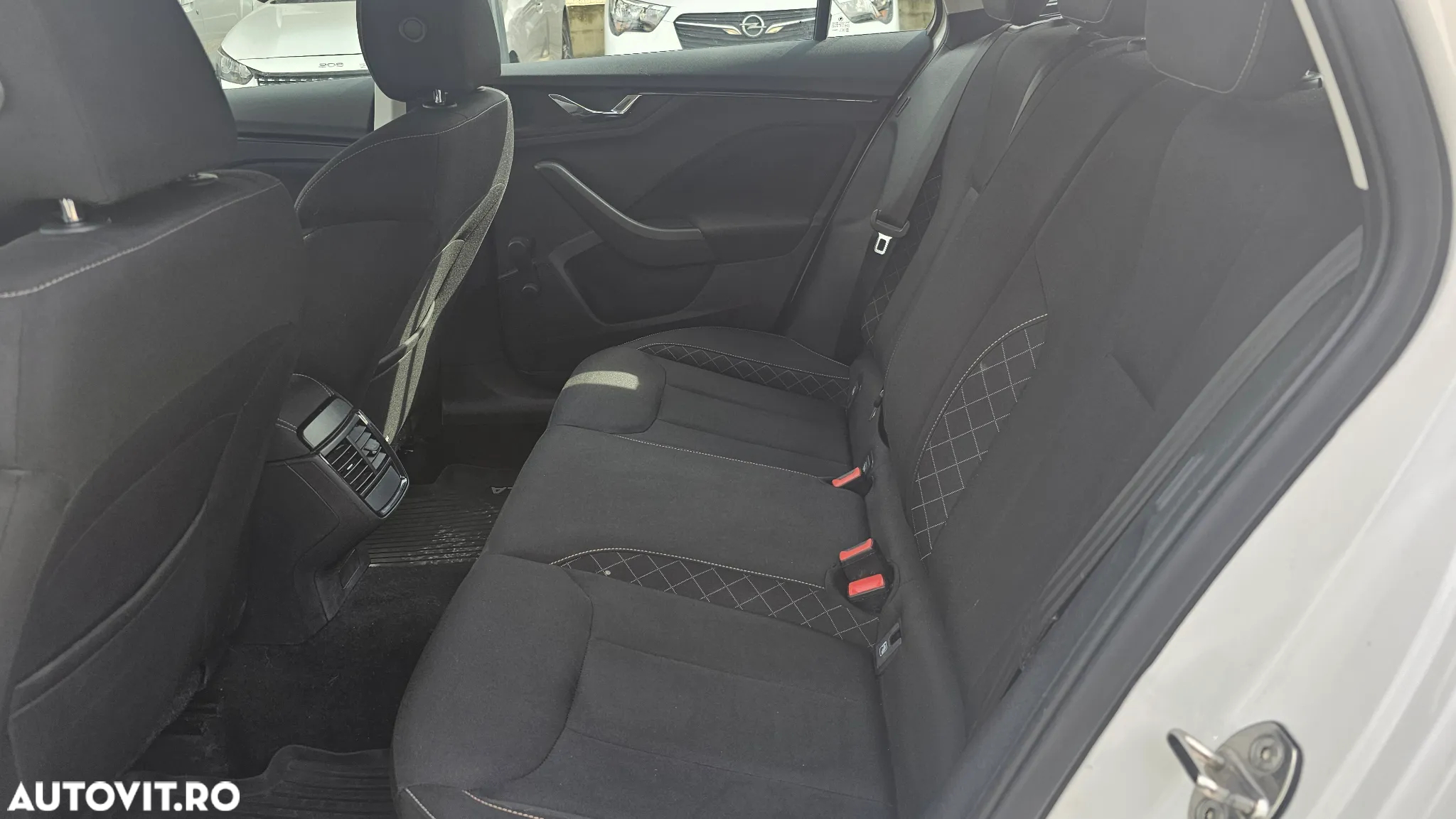 Skoda Scala 1.6 TDI DSG Ambition - 13