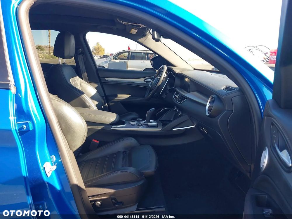 Alfa Romeo Stelvio 2.0 Turbo Veloce TI Q4 - 9