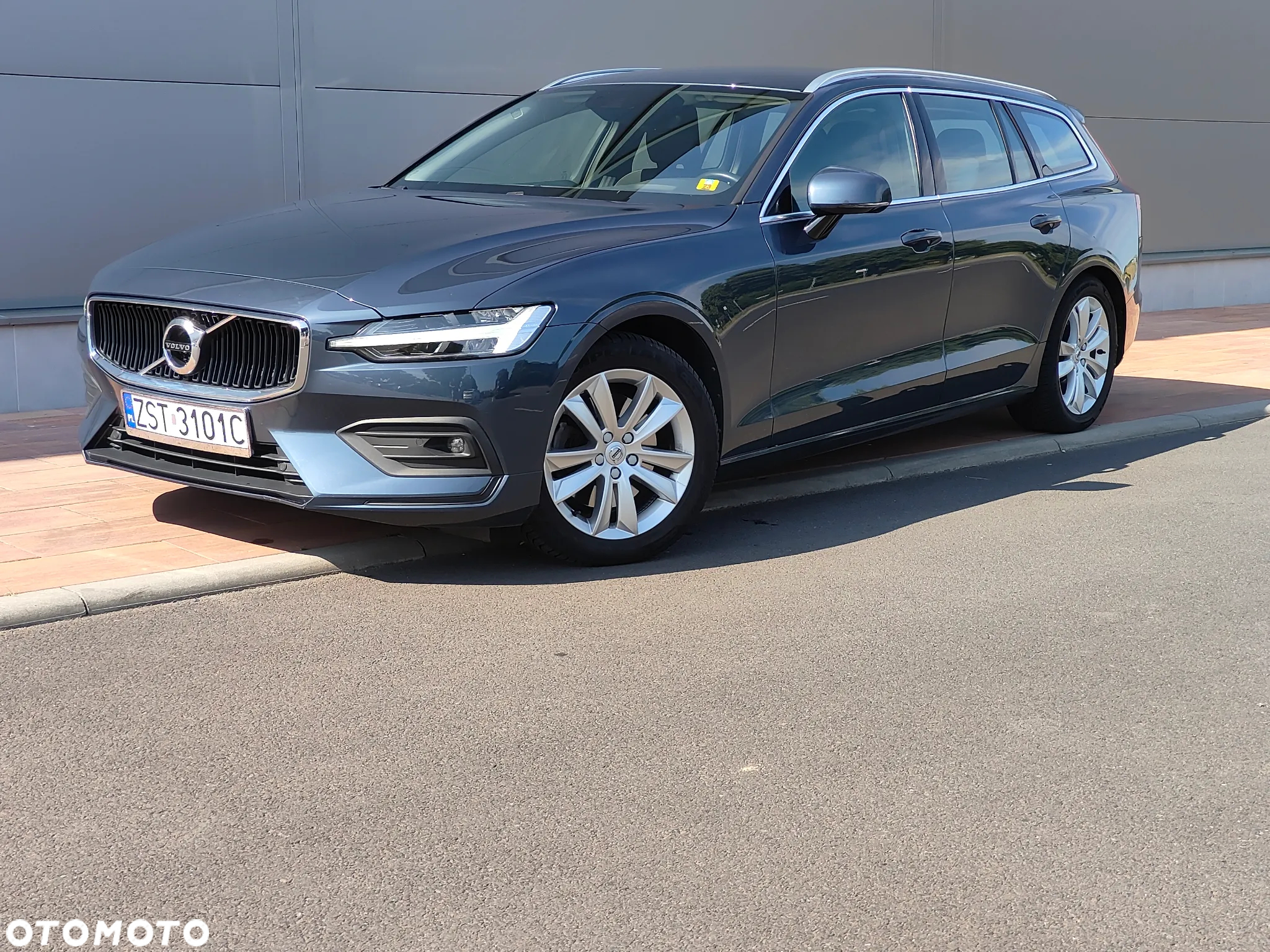 Volvo V60 B3 B Geartronic Momentum - 6