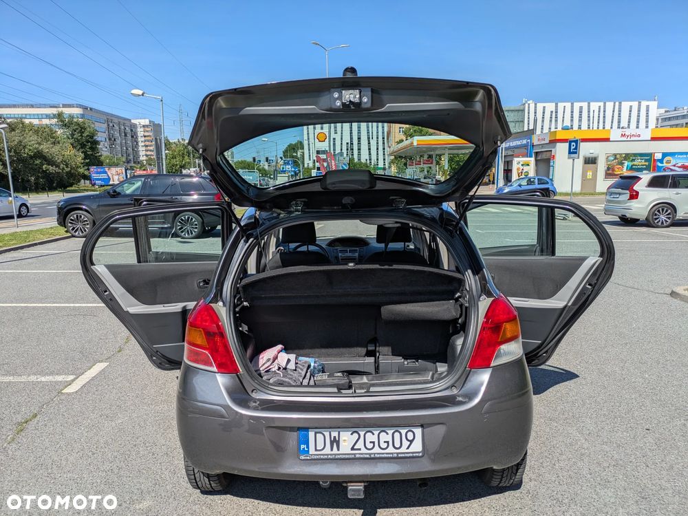 Toyota Yaris 1.33 Luna - 9