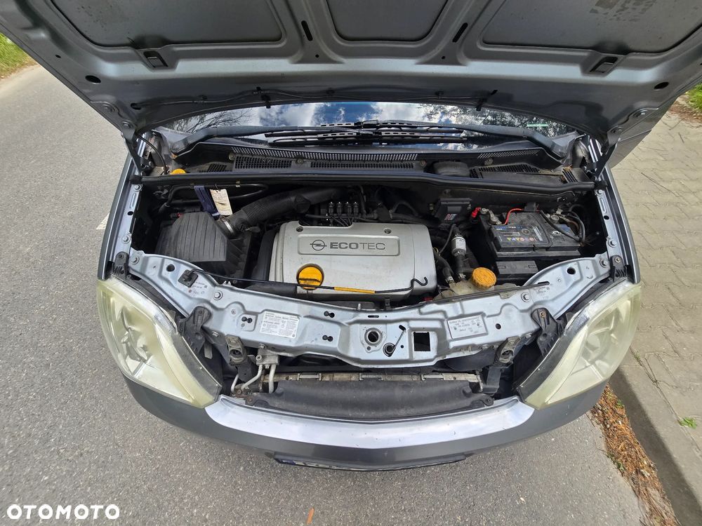 Opel Meriva 1.6 16V Cosmo - 25