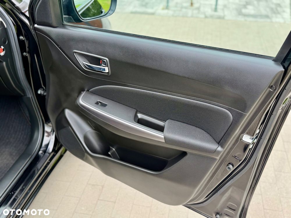 Suzuki Swift 1.2 Dualjet Hybrid CVT Comfort - 32