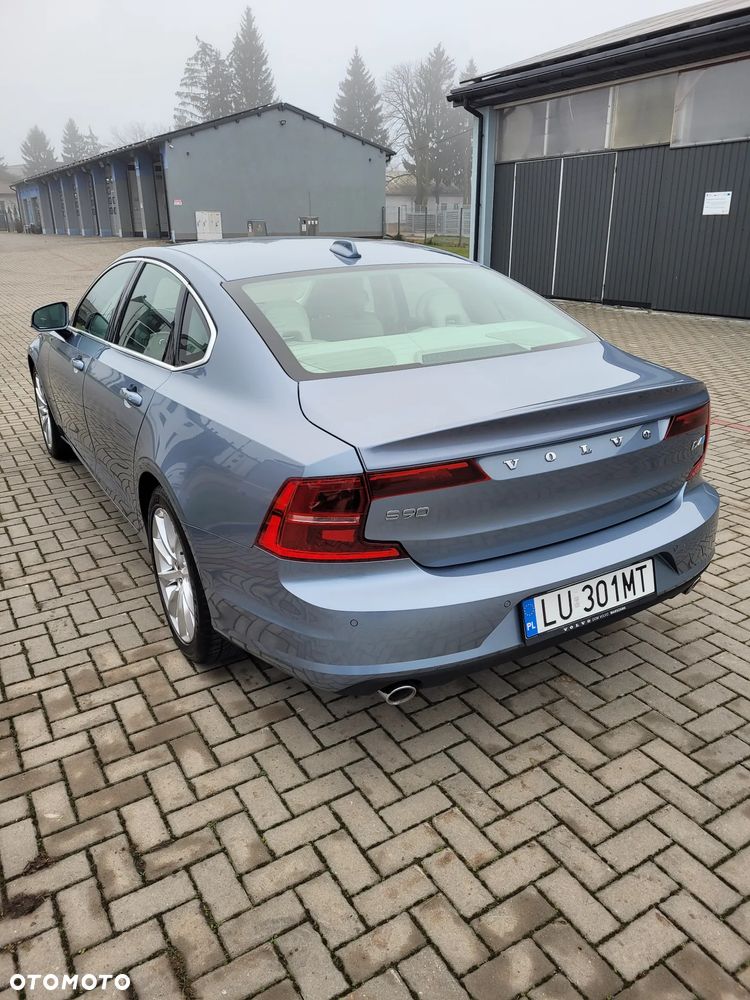 Volvo S90 D4 Momentum - 17