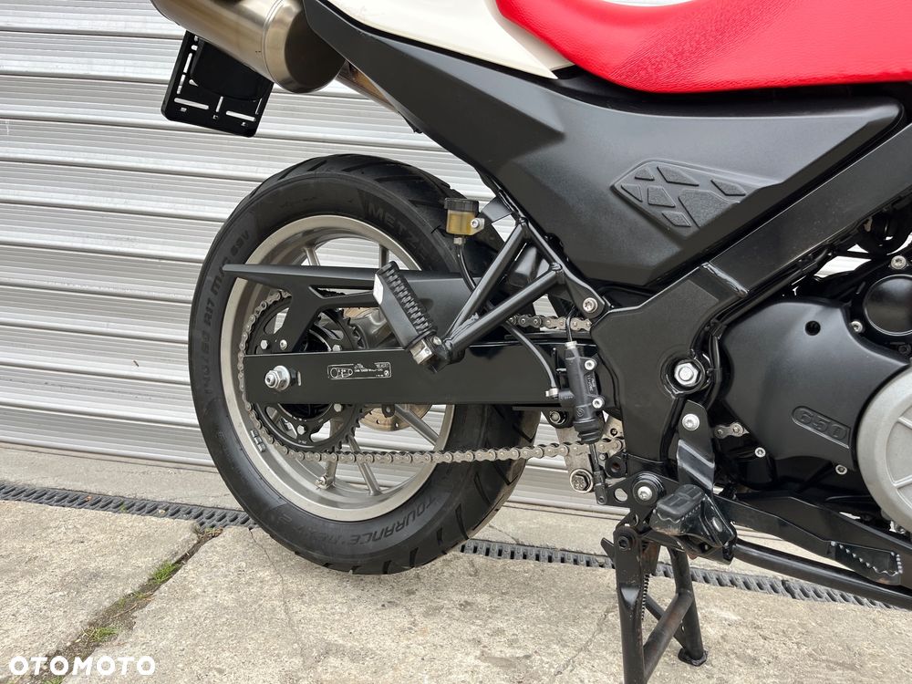 BMW G - 28