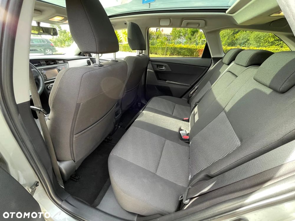 Toyota Auris 1.6 Valvematic Life - 11
