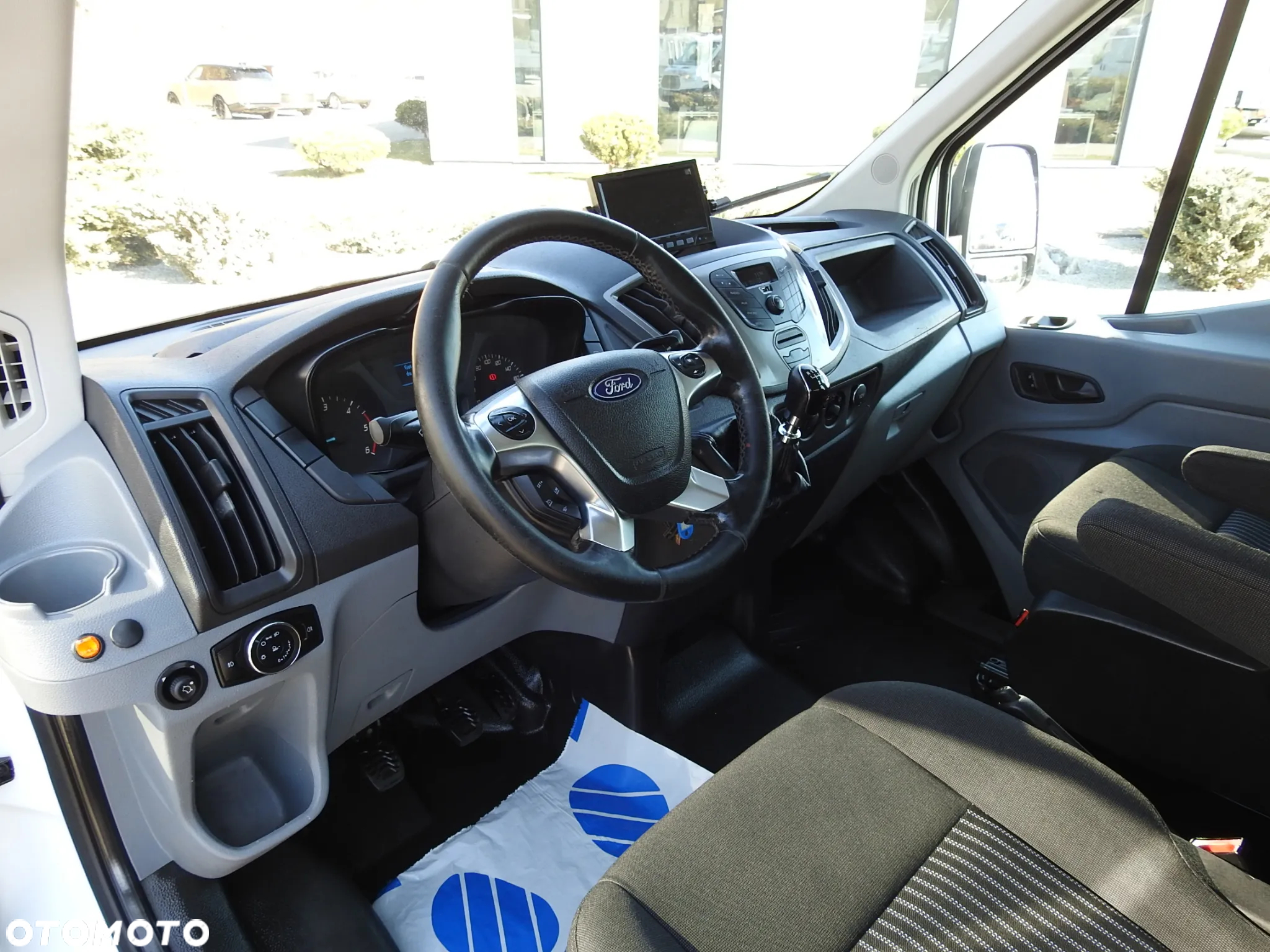 Ford TRANSIT  WYWROTKA PODWÓJNA KABINA DOKA 6 MIEJSC TEMPOMAT KLIMATYZACJA 130KM [ C66826 ] - 3