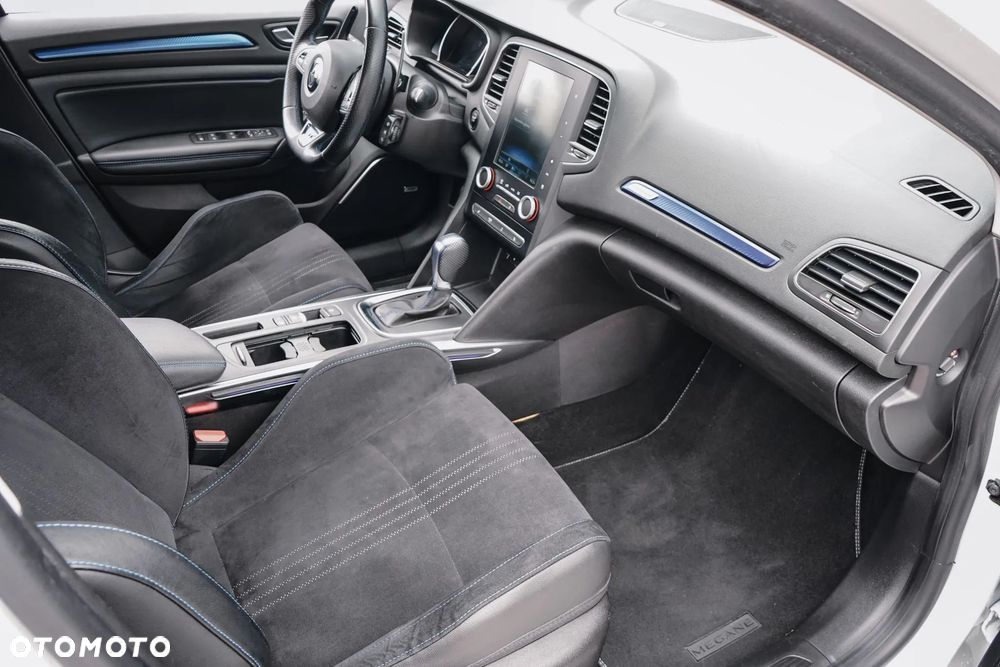 Renault Megane ENERGY TCe 205 EDC GT - 29