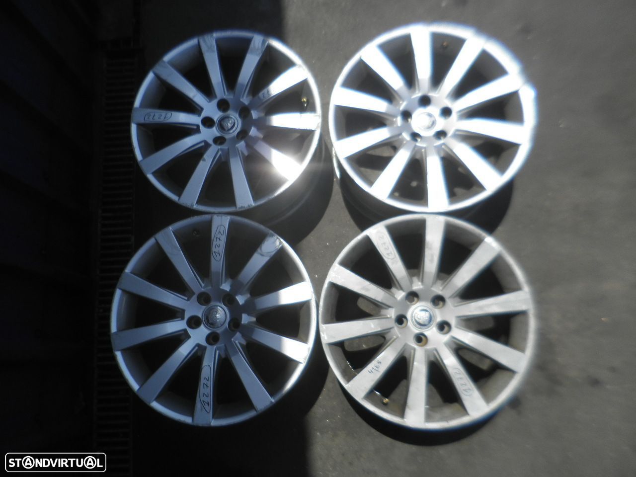 Jogo De Jantes Jgjant1272 JAGUAR XF 2008 2.7D 207CV 4P Preto ET49 8X19 5X108 62.6MM - 1