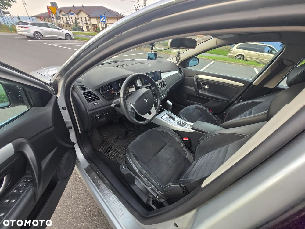 Renault Laguna 2.0T Image - 4