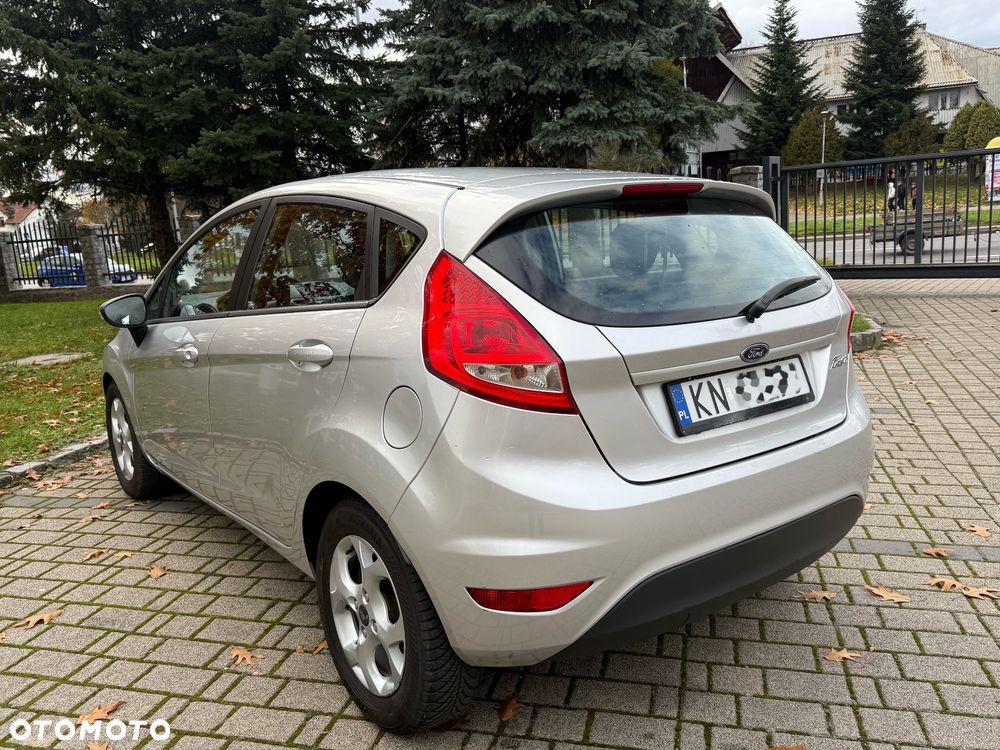 Ford Fiesta 1.25 Ambiente - 17