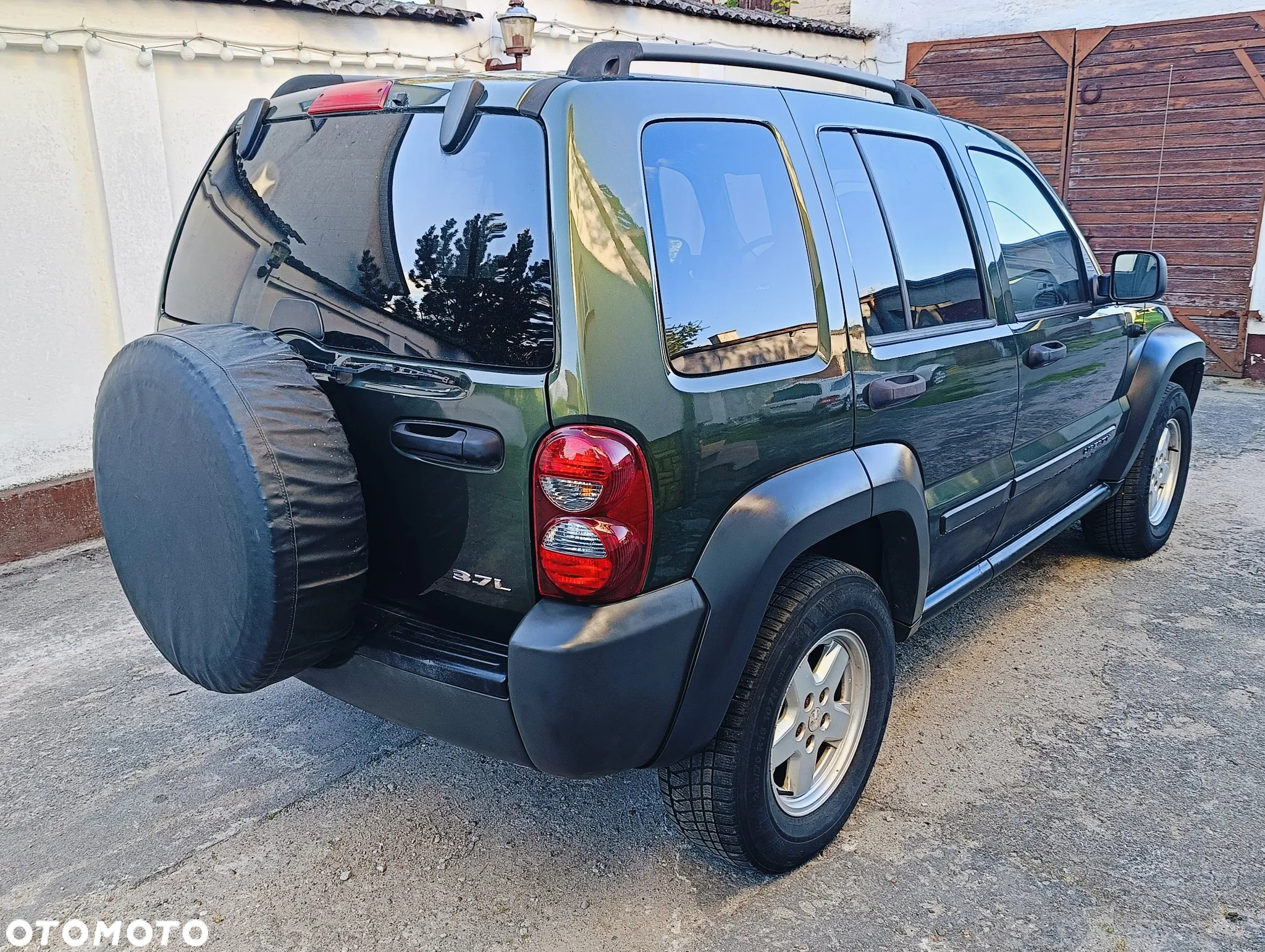 Jeep Liberty 3.7 4x4 - 11