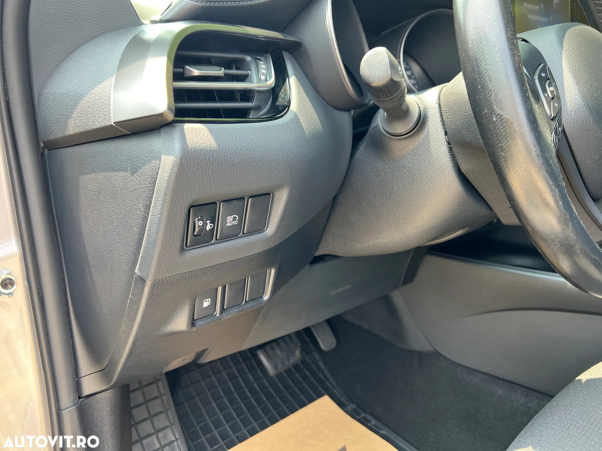 Toyota C-HR 1.8 HSD 122 CP 4x2 CVT Style - 22