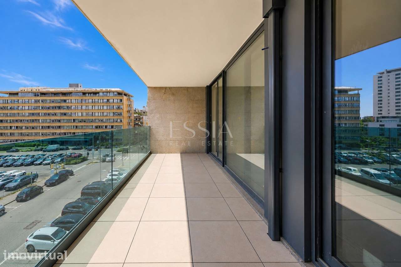 Apartamento T4 com Varanda no Varandas do Foco - Grande imagem: 2/37