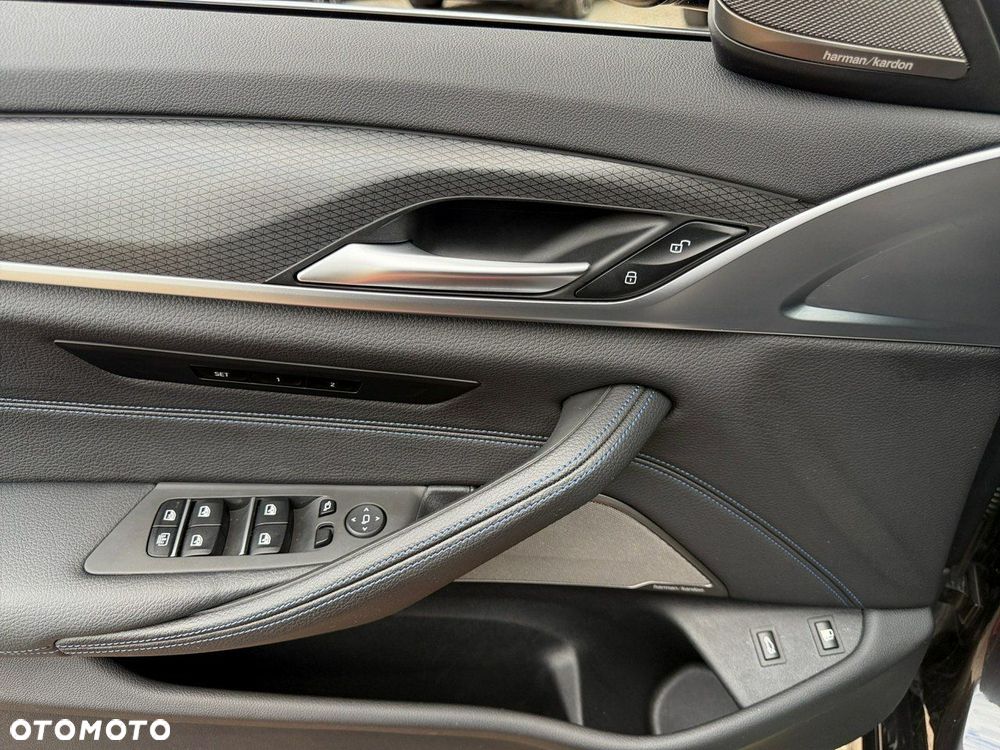 BMW Seria 5 - 16