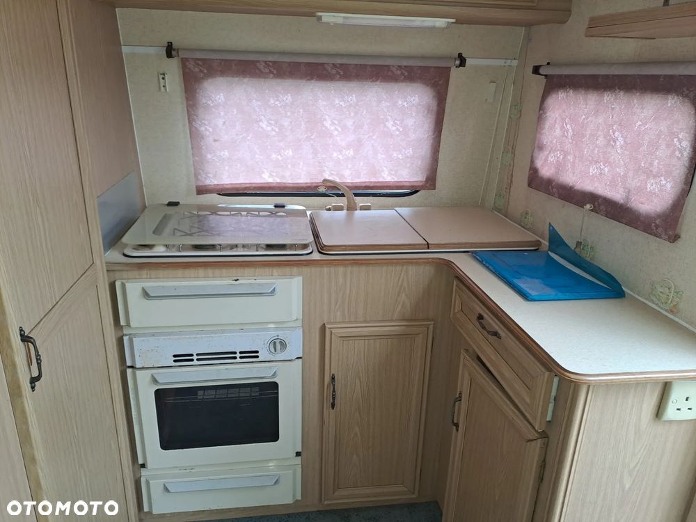 Fleetwood GARLAND 148-2SB - 10