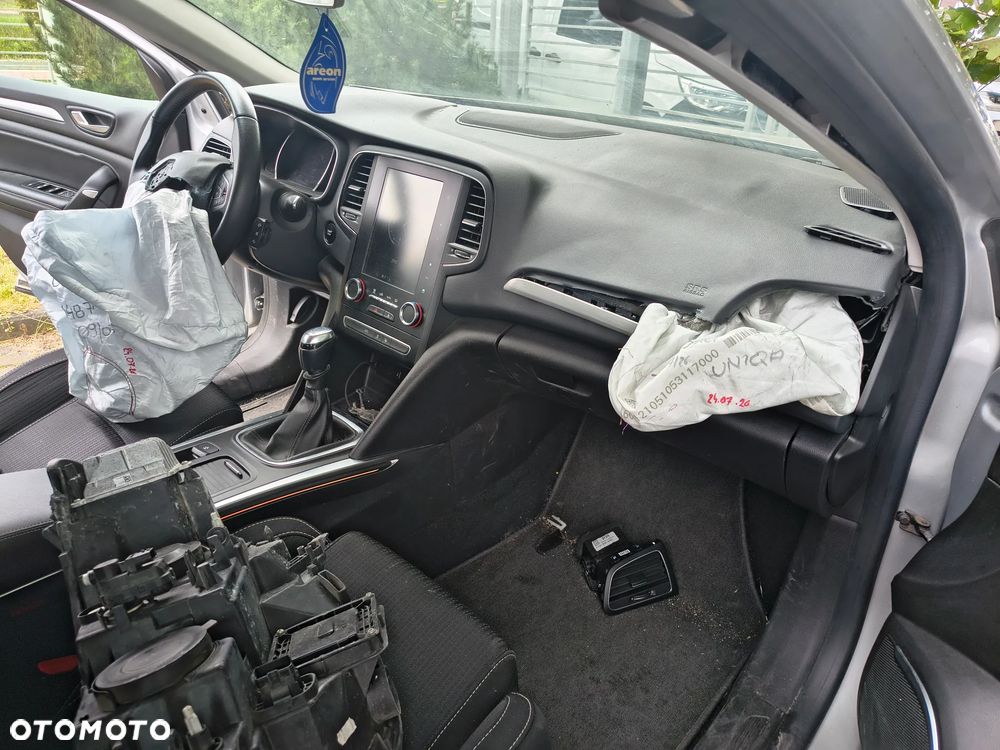 Renault Megane 1.3 TCe FAP Limited - 23