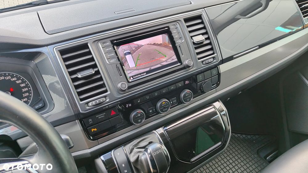 Volkswagen Multivan 2.0 TDI L1 Comfortline 4Motion DSG - 9